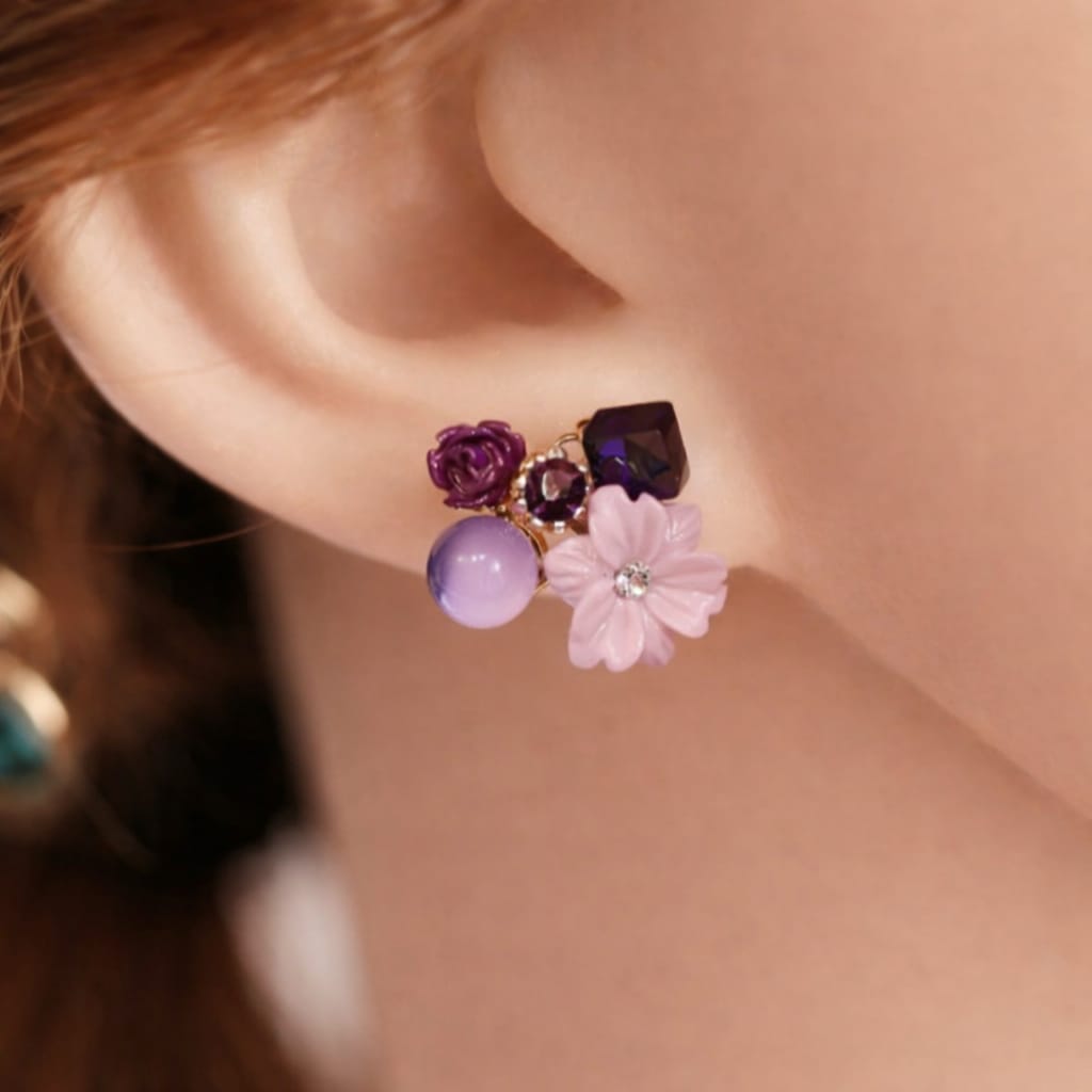 Korean-style floral crystal stud earrings