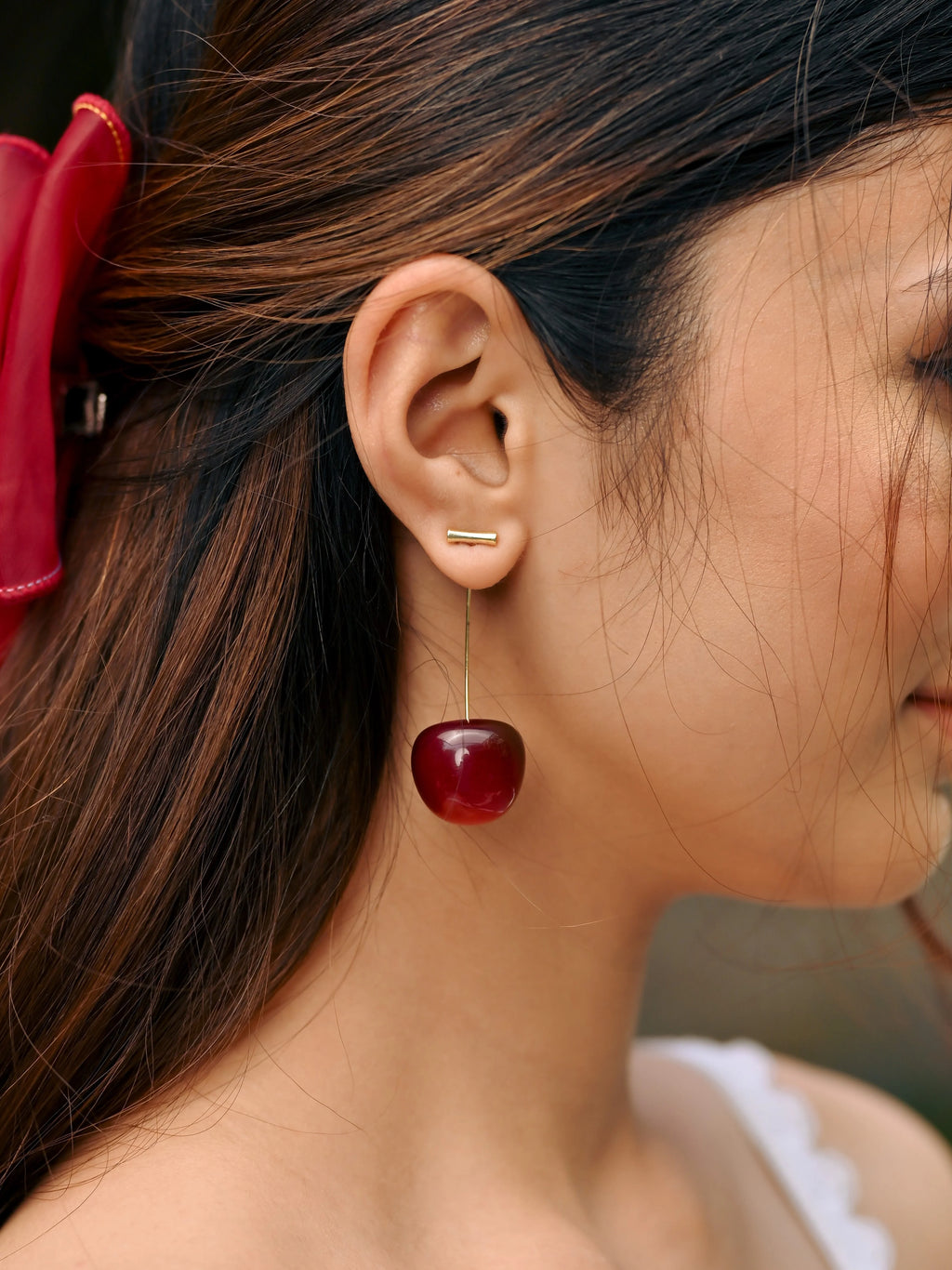 Cherry-shaped dangle earrings